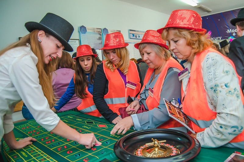 Отметить День строителя в Харкові с Квесторией