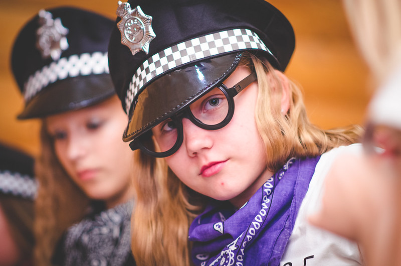 Как отметить 8 Марта в школе: веселый праздничный концерт в Харкові